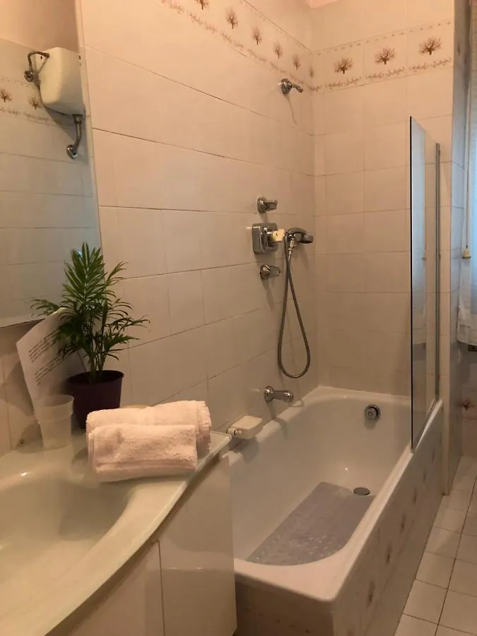 Anna Apartment Pistoia 0*,  Italia
